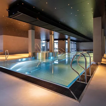 Hotel & Chariclea